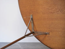 画像をギャラリービューアに読み込む, 北欧(ダイニング)ダイニング丸テーブルの脚を固定する金具