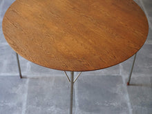 画像をギャラリービューアに読み込む, 北欧(ダイニング)ダイニングテーブルの丸い天板と脚