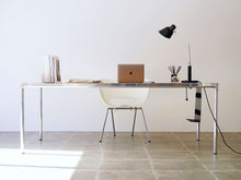 画像をギャラリービューアに読み込む, Writing desk with chromed steel frame