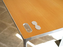 画像をギャラリービューアに読み込む, Writing desk with chromed steel frame