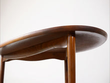 画像をギャラリービューアに読み込む, Anton Kildebergのコーヒーテーブルの幕板もおしゃれ