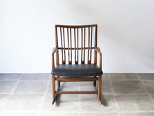 画像をギャラリービューアに読み込む, Hans J. WegnerのロッキングチェアML33の正面上