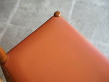 画像をギャラリービューアに読み込む, Hans J. Wegner W2 Chair 座面のレザー