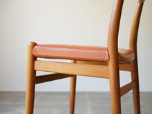 画像をギャラリービューアに読み込む, Hans J. Wegner W2 Chair 側面