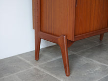 画像をギャラリービューアに読み込む, Erik Buch Freestanding Shelving System