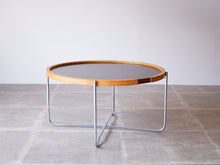 画像をギャラリービューアに読み込む, ハンスJウェグナーのGE453テーブルの黒い天板