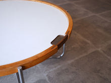 画像をギャラリービューアに読み込む, ハンスJウェグナーのGE453テーブル白い天板