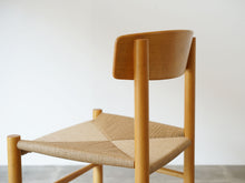 画像をギャラリービューアに読み込む, モーエンセンのJ39の背もたれを右後方から