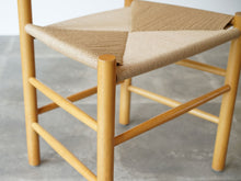 画像をギャラリービューアに読み込む, モーエンセンのJ39の座面を左前から