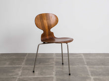 画像をギャラリービューアに読み込む, アントチェア