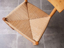 画像をギャラリービューアに読み込む, モーエンセンのJ39の座面