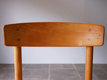 画像をギャラリービューアに読み込む, モーエンセンのJ39の背もたれ