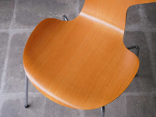 画像をギャラリービューアに読み込む, グランプリチェアの座面