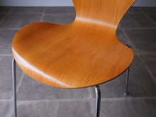 画像をギャラリービューアに読み込む, セブンチェアの座面