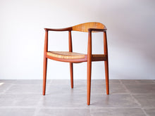 画像をギャラリービューアに読み込む, ハンスJウェグナーのJH501チェア