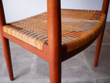 画像をギャラリービューアに読み込む, ハンスJウェグナーのJH501チェア座面