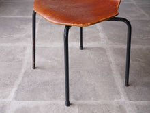 画像をギャラリービューアに読み込む, アルネ・ヤコブセン 子供用椅子