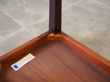 画像をギャラリービューアに読み込む, Severin Hansen Jr. Table