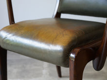 画像をギャラリービューアに読み込む, デンマークのマホガニーチェアの座面右前方