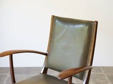 画像をギャラリービューアに読み込む, デンマークのマホガニーチェアの背もたれ