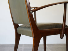 画像をギャラリービューアに読み込む, デンマークのマホガニーチェアのフレーム左後方から