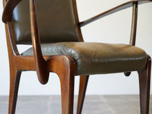 画像をギャラリービューアに読み込む, デンマークのマホガニーチェアの左フレーム