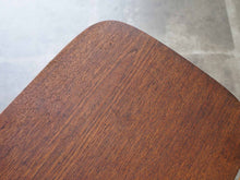 画像をギャラリービューアに読み込む, Danish furniture design Chair