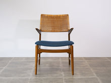 画像をギャラリービューアに読み込む, E.Knudsen(クヌードセン)のアームチェアチェアモデル48の正面