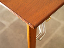 画像をギャラリービューアに読み込む, モーエンセンのテーブルの天板角の欠け