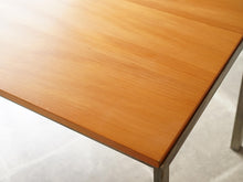 画像をギャラリービューアに読み込む, Poul Kjærholm(ポールケアホルム)の Academy desk(アカデミーデスク)のオレゴンパイン