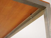 画像をギャラリービューアに読み込む, Poul Kjærholm(ポールケアホルム)の Academy desk(アカデミーデスク)の裏面