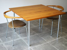 画像をギャラリービューアに読み込む, Poul Kjærholm PK-44 Table