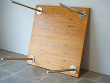 画像をギャラリービューアに読み込む, Poul Kjærholm PK-44 Table