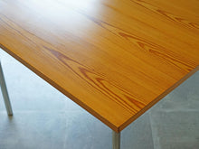 画像をギャラリービューアに読み込む, Poul Kjærholm PK-44 Table