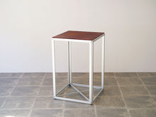 画像をギャラリービューアに読み込む, Hanne Kjærholm(ハンネ・ケアホルム)のハイテーブル上から