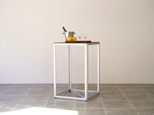 画像をギャラリービューアに読み込む, Hanne Kjærholm(ハンネ・ケアホルム)のハイテーブルをワインテーブルに