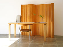 画像をギャラリービューアに読み込む, アルヴァ・アアルトのテーブル使用イメージ