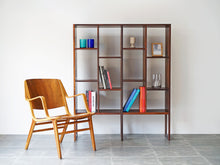 画像をギャラリービューアに読み込む, Svend Langkilde Rosewood Bookcase for Illums Bolighus(イルムス・ボリフス)本棚とAXチェア椅子