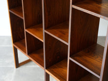 画像をギャラリービューアに読み込む, Svend Langkilde Rosewood Bookcase for Illums Bolighus(イルムス・ボリフス)の棚板