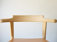 画像をギャラリービューアに読み込む, Hans J. Wegner(ハンスJ.ウェグナー)のダイニングチェアPP58の背もたれ