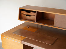 画像をギャラリービューアに読み込む, ハーマンミラー デスク ジョージ・ネルソン Home Office Desk George Nelson for Herman Miller ミッドセンチュリーのデスクのキャビネットの内部は引き出しつき
