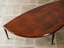 画像をギャラリービューアに読み込む, Johannes Andersenのテーブルのローズウッド