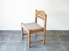 画像をギャラリービューアに読み込む, ペーパーコードの座面の北欧ダイニングチェア