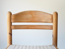 画像をギャラリービューアに読み込む, ペーパーコードの座面の北欧ダイニングチェアのパイン材の背もたれ