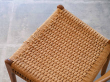 画像をギャラリービューアに読み込む, Hans J. Wegner(ハンスJウェグナー)CH23チェアの座面