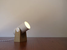画像をギャラリービューアに読み込む, Markus JohanssonのCarronade(カロネード)卓上ランプ