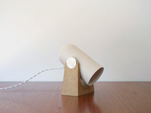 画像をギャラリービューアに読み込む, Markus JohanssonのCarronade(カロネード)卓上ランプ