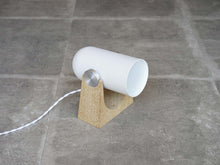 画像をギャラリービューアに読み込む, Markus JohanssonのCarronade(カロネード)ウォールランプにも