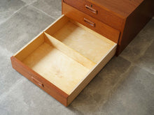 画像をギャラリービューアに読み込む, Finn Juhl(フィン・ユール)FJ50カウフマンデスク用の引き出しの3段目 仕切り有り