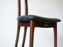 画像をギャラリービューアに読み込む, オーレヴァンシャーOleWanscherのTチェアの座面レザー